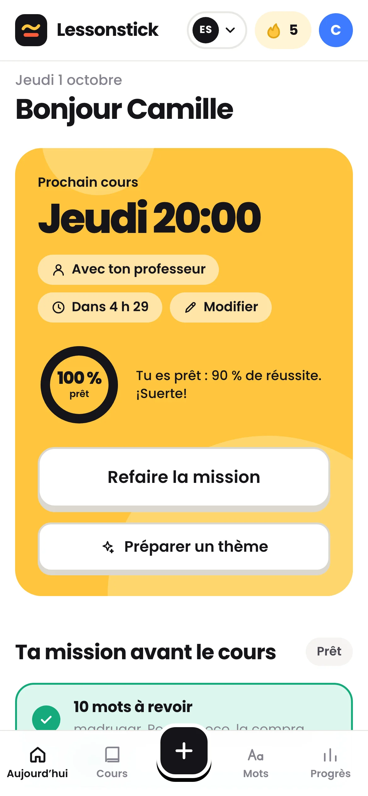 L’accueil de Lessonstick : le prochain cours, la jauge à 100 % prêt et la mission faite, avec des cours d’exemple en espagnol, sur téléphone.